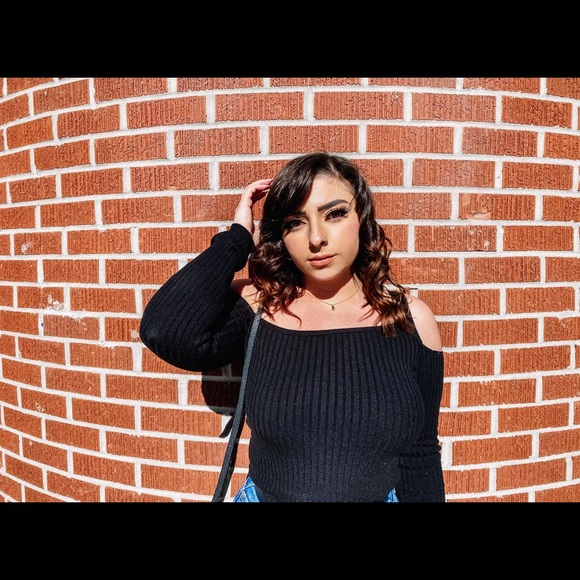 Meet your Posher, Michelle - Picture 1 of 2